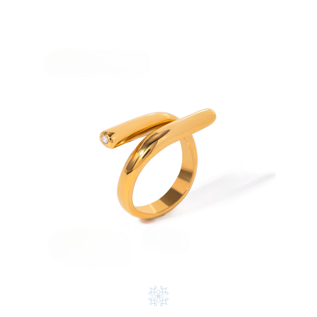 AMAZONE Gold Ring