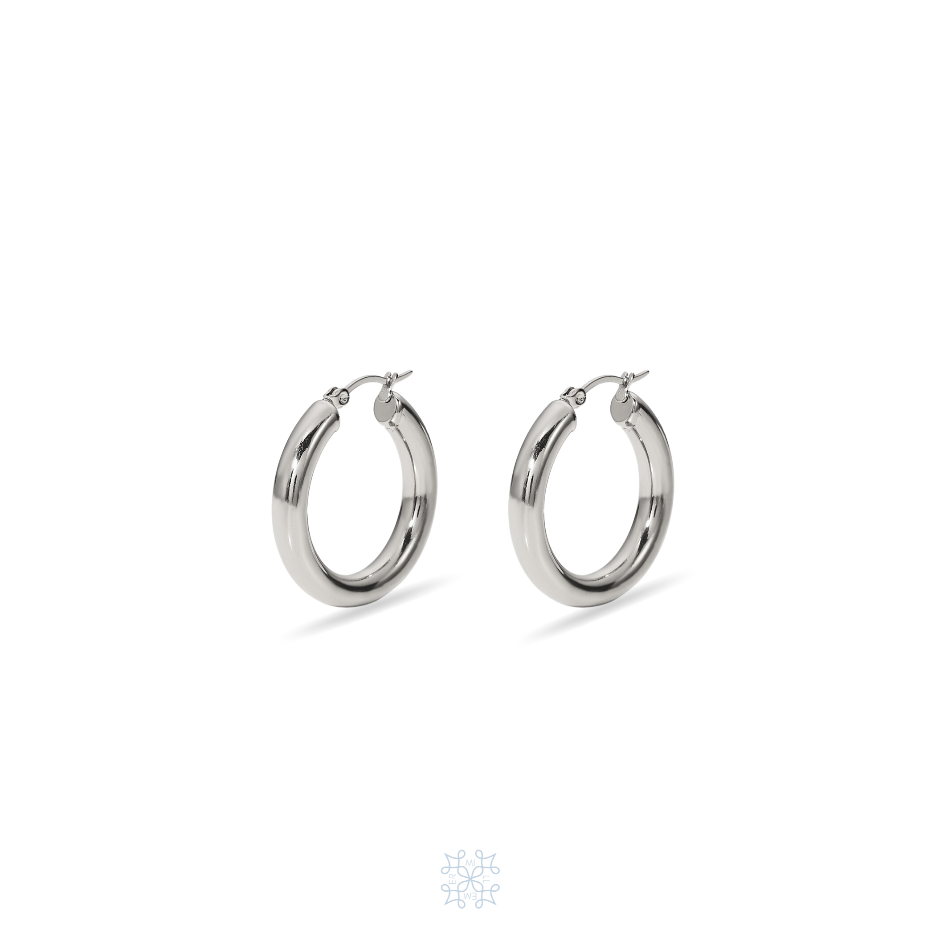Classic silver plated hoop earrings. Round circle earrings with a silver plating.