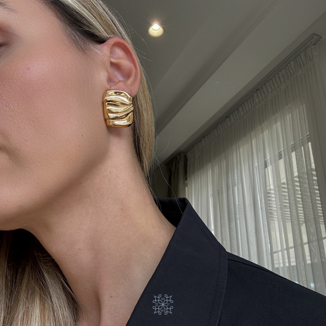 DIORA Gold Smashed Earrings