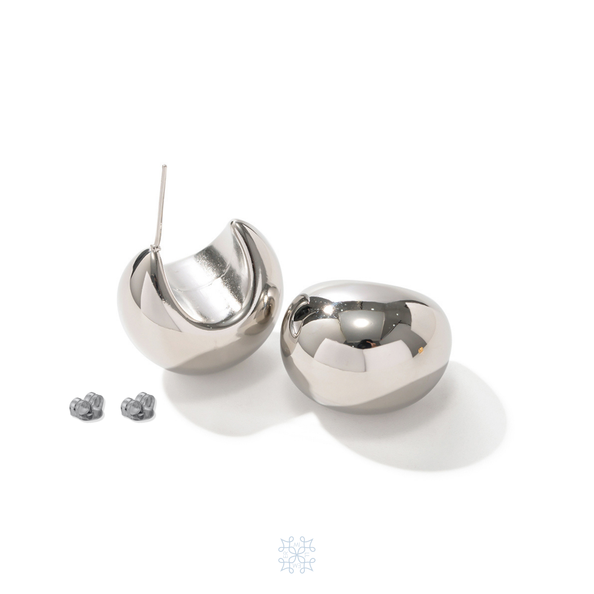 DROPLET Silver Pebble Earrings. Chunky water drop shape in shiny silver surface.