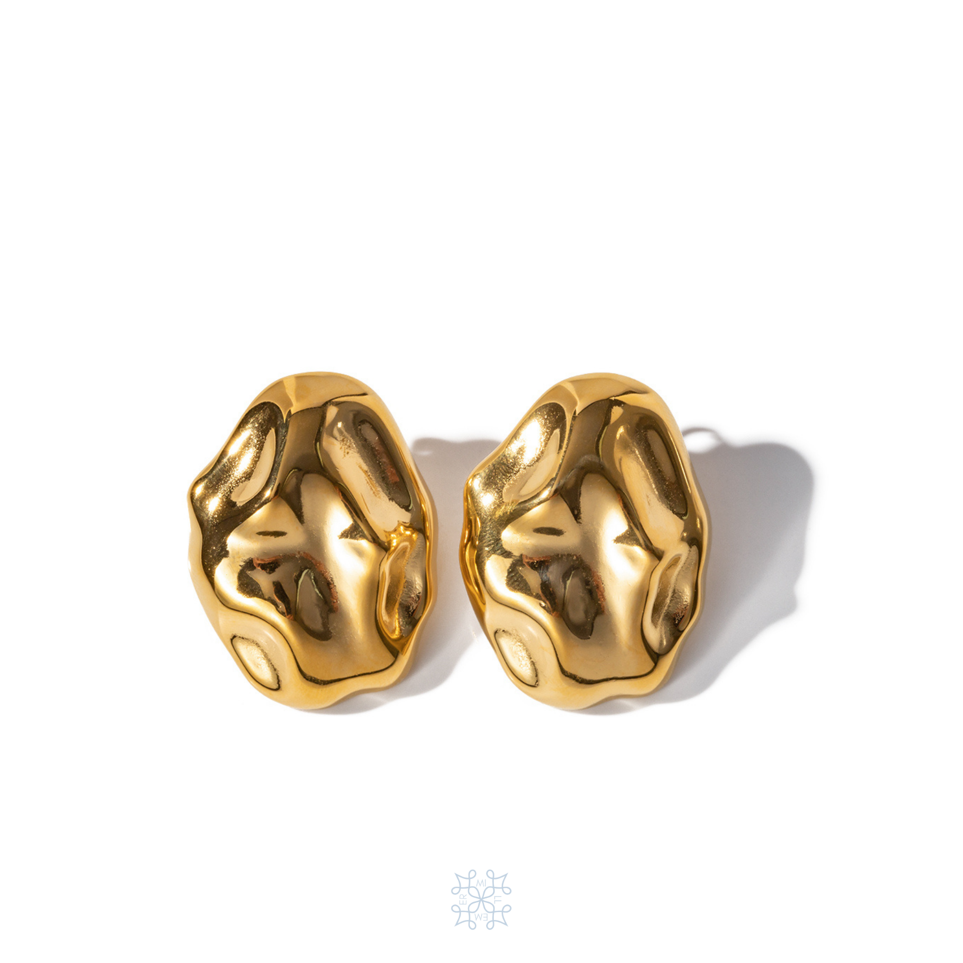 PEBBLE Gold Earrings