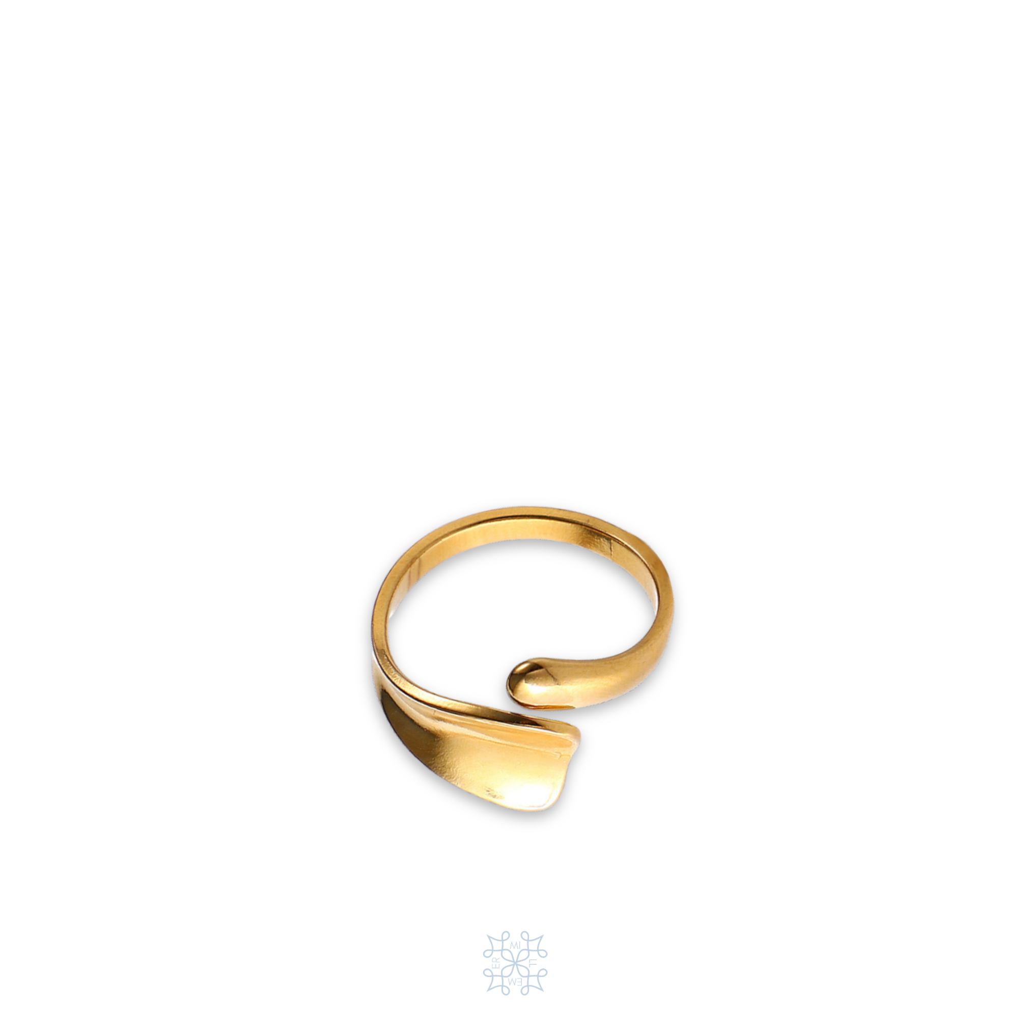 Adjustable gold ring. The irregular shape of a tail. 