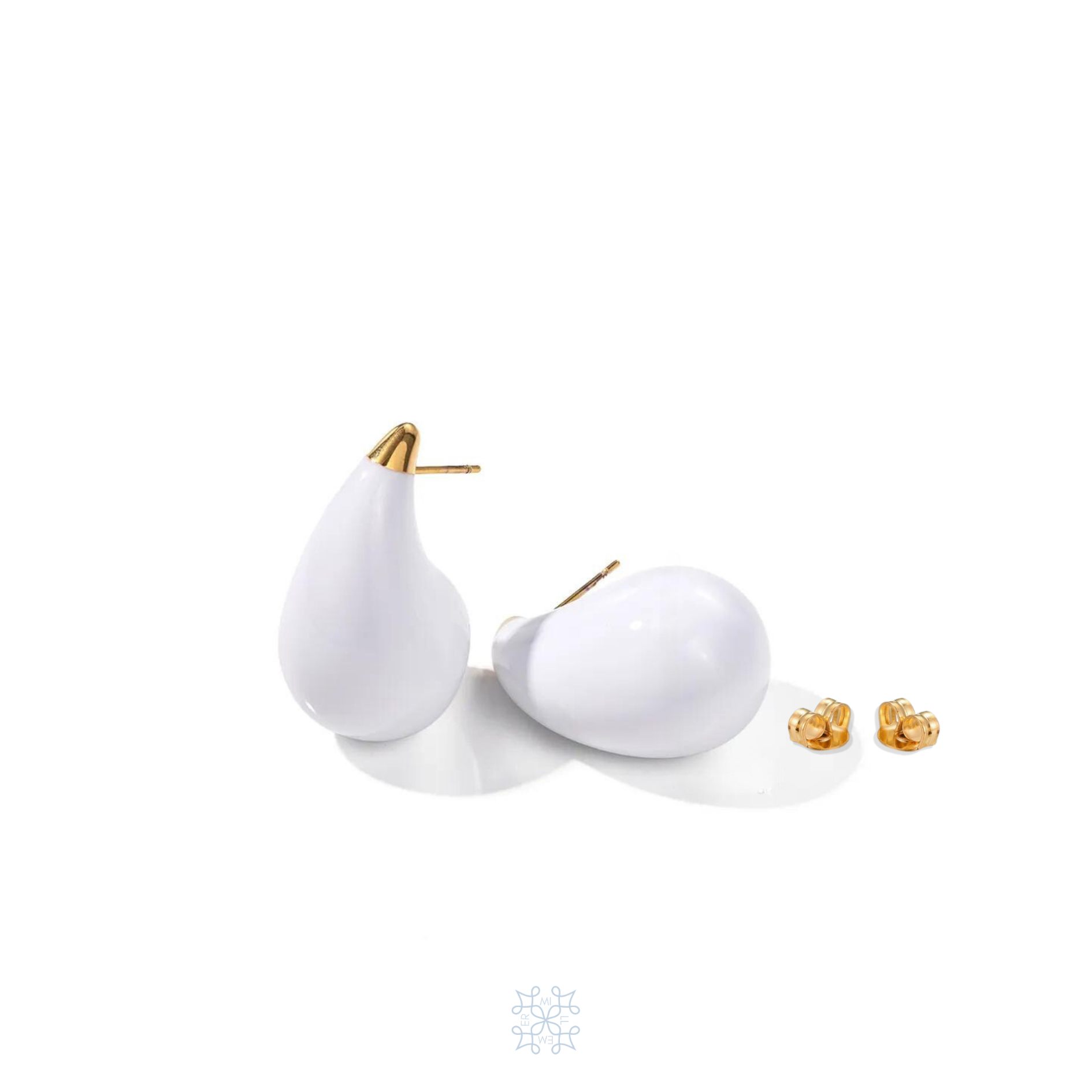 WATERDROP White Enamel Gold Earrings. Gold Earrings in the shape of a waterdrop painted in white enamel all the surface of it.